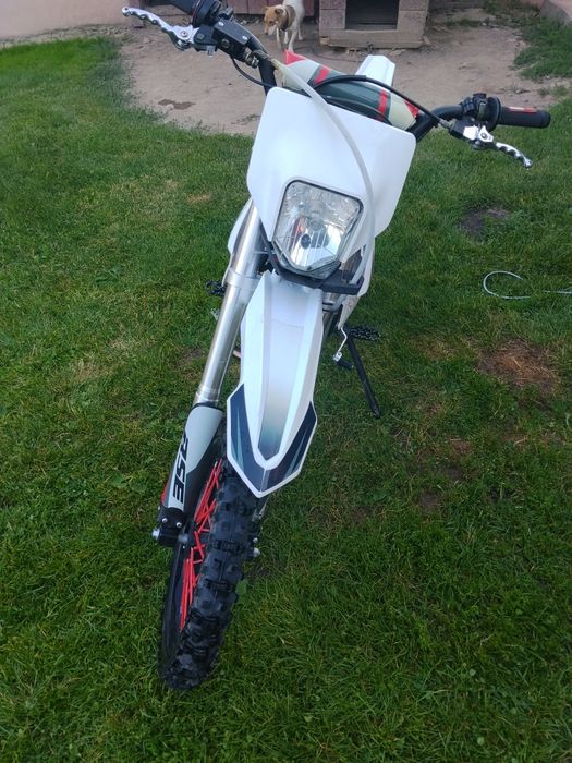 Продам пітбайк bse PH10L enduro 125