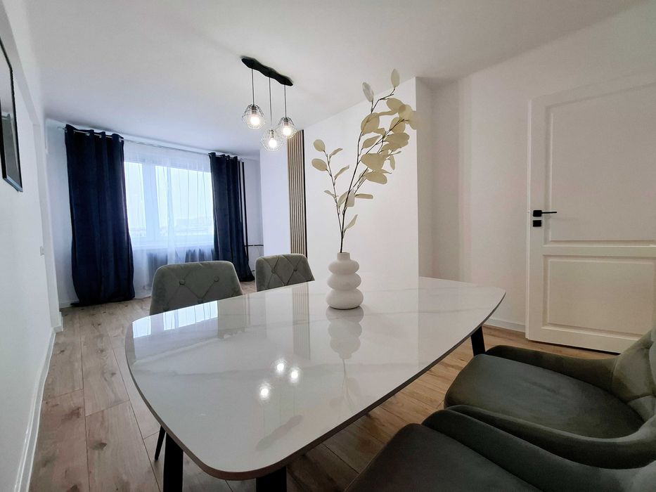 Sprzedam nowy Stół  połysk mamrmur