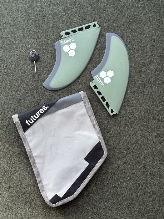 Quilhas TwinFin Britt Merrick