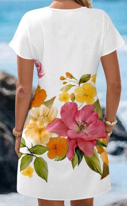 Vestido floral praia fresco tamanho M portes incluídos para Portugal continental