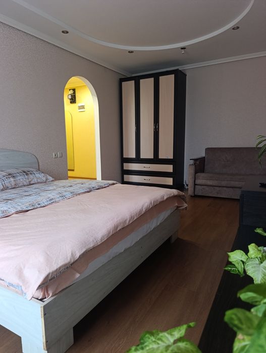 Подобова ,погодинна оренда квартир Звениродка, Водяники