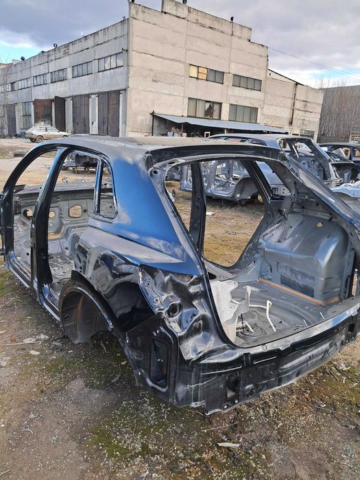 Audi Q3 F3 Ауди Ку3 2019-2025 четверть передняя задняя с разборки