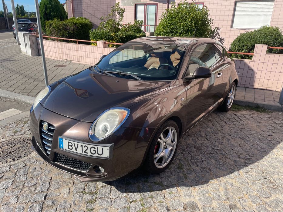 Alfa Romeo mito em ótimo estado