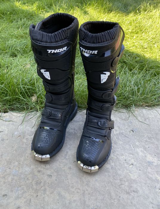 Нові Ендуро Мотоботи ботинки Thor Blitz XP MX мотоботы