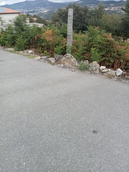Vende-se lote de terreno de construção, com 750m2 de área, Penafiel