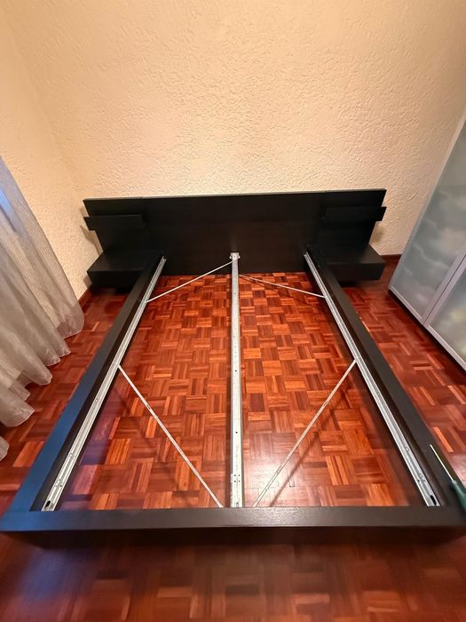 Estrutura de cama 140x200 com estrado