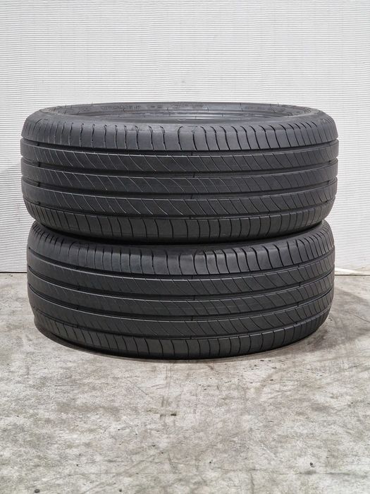 2 Pneus 215/50R18 MICHELIN Semi Novos