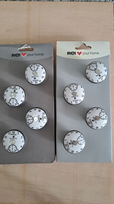 Conjunto de 4 puxadores de cerâmica NOVOS - DISPONÍVEL