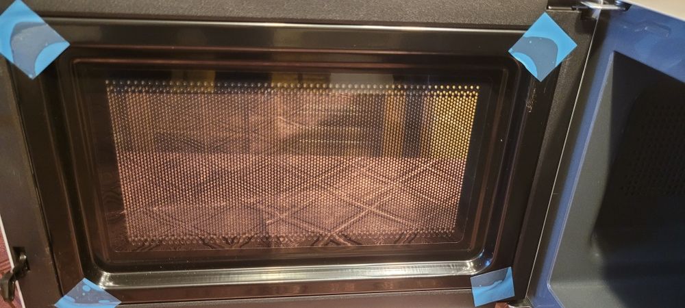 Kuchenka mikrofalowa SHARP YC-PS204AE-S 700W