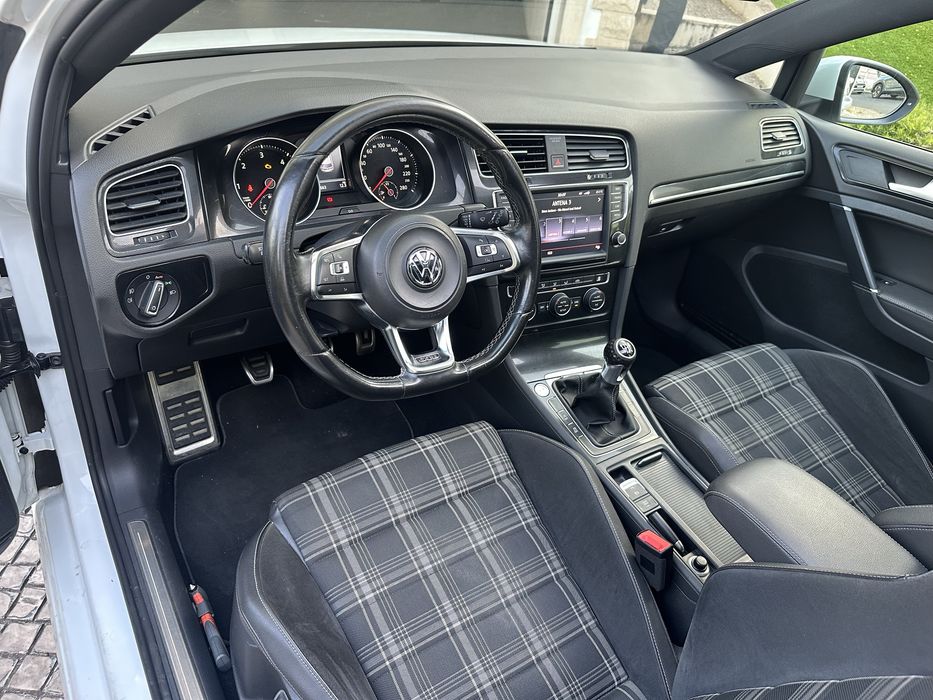 Volkswagen Golf — fotografia 5