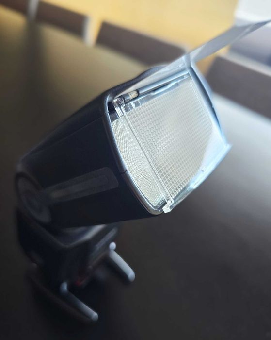 FLASH Yongnuo Speedlite YN568EX-II  + 2 Disparadores RF603C II para Canon NOVO