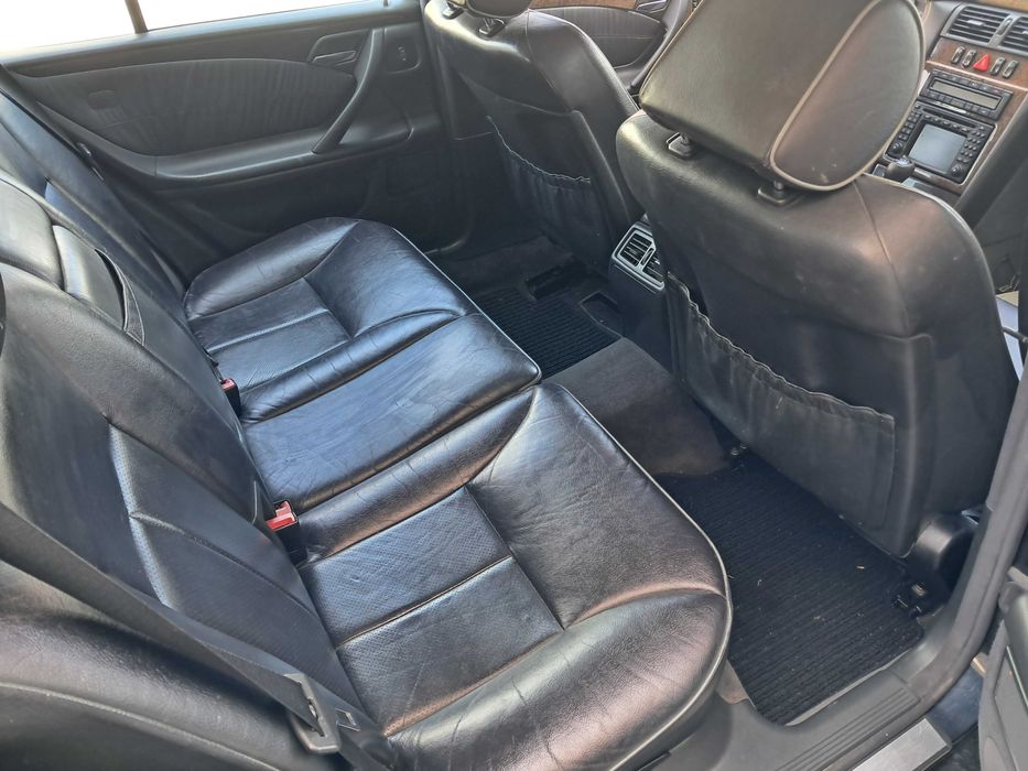 MERCEDES E 320 CDI carrinha 7 lugares automática