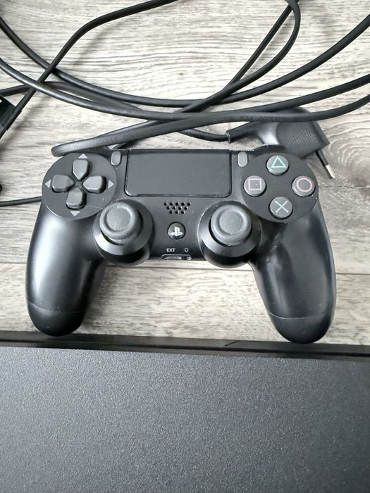 Sony PlayStation 4 Ps4  1Тb Black