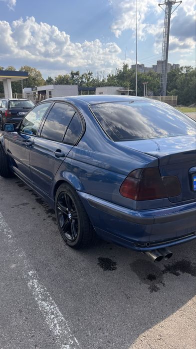Продам BMW E46 325xi