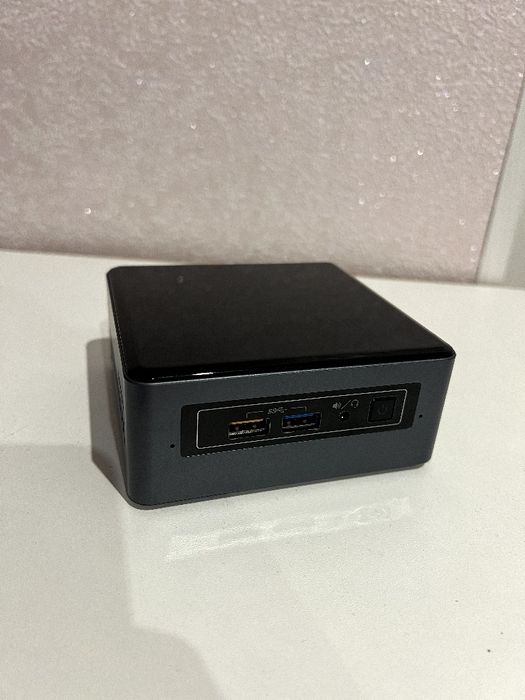 Intel Nuc 6 8/120