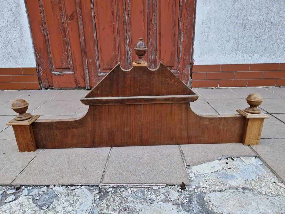 Stara korona ,ozdoba ,zwieńczenie