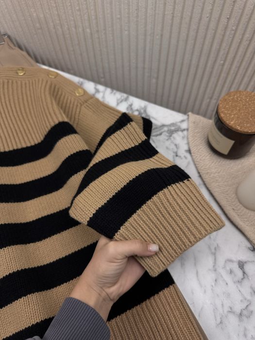 Вовняний светр COS