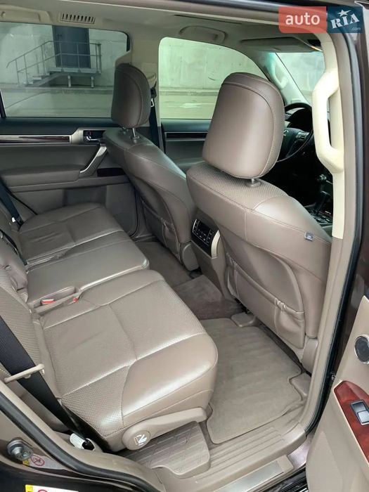 Продам Lexus GX 2011