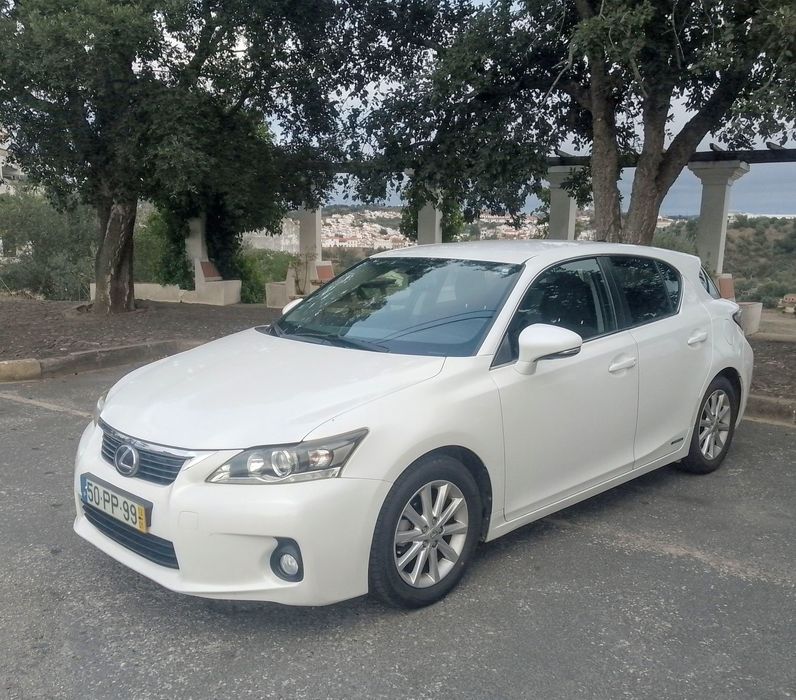 Lexus CT200h 1.8 Hybrid • 2012 • Excelente estado