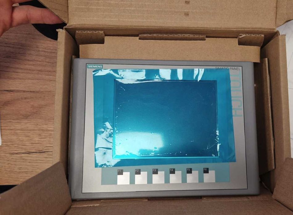 Siemens Panel KTP600 Basic color DP 6AV6 647-OAC11-3AX0