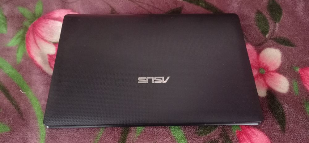 Ноутбук ASUS 111111