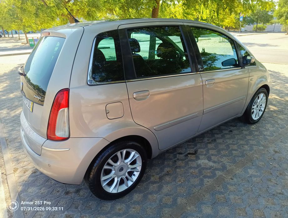 Lancia Musa 1.3 MultiJet 90 cv Automático foto 3