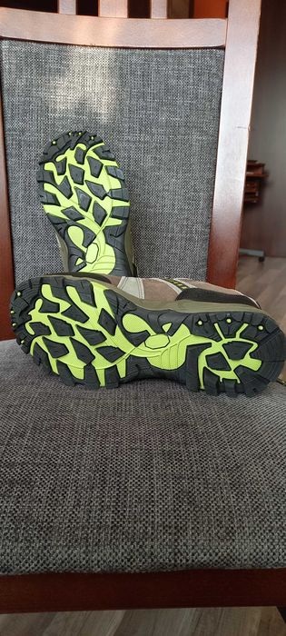 Buty trekingowe damskie