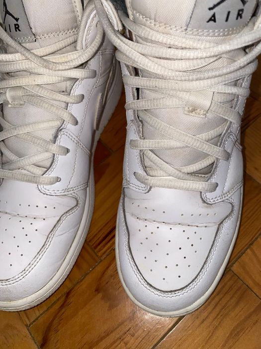 Tenis air jordan brancos 38