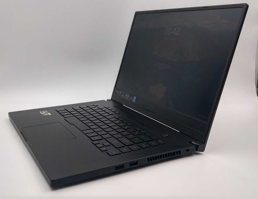 ASUS ROG Zephyrus G15 (GA502IV).