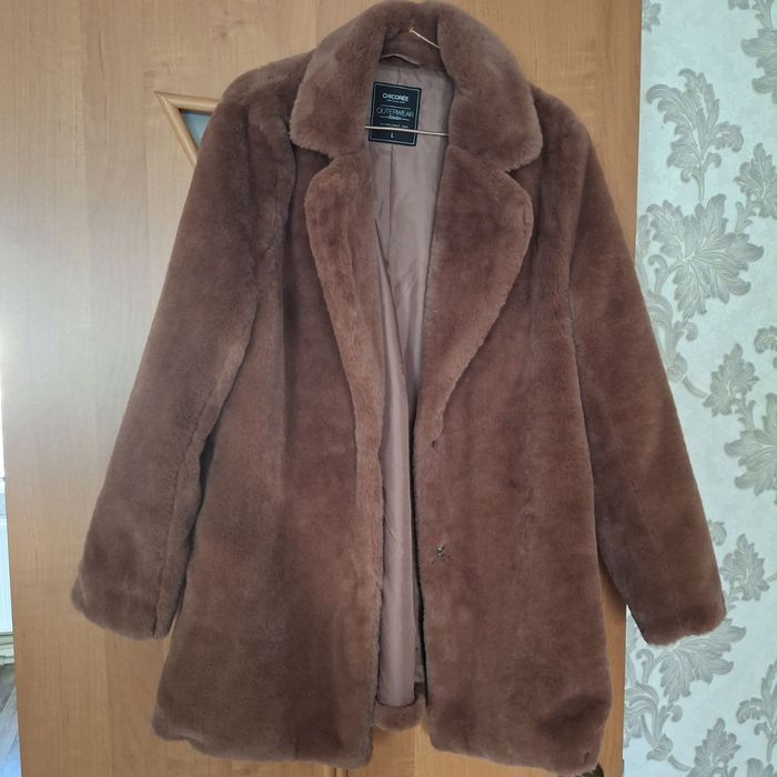 Коричнева штучна хутряна шубка