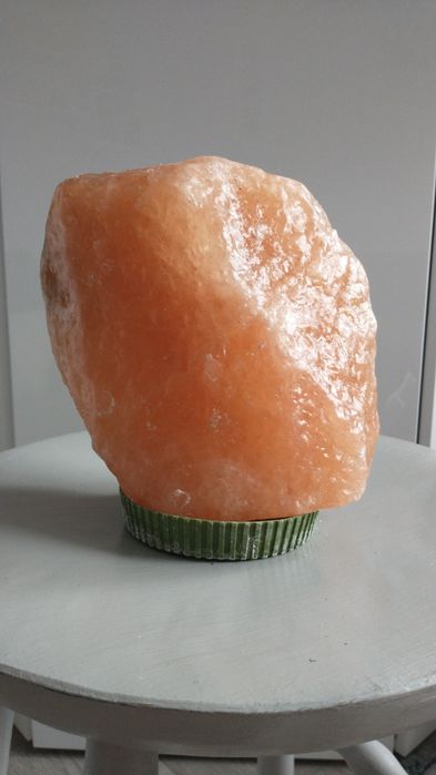 Bryła solna z Kłodawy ok 4,2 kg jonizuje powietrze. Na prezent