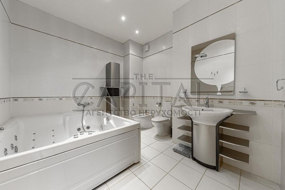 Аренда квартиры,  ул. Хмельницкого Богдана, Центр