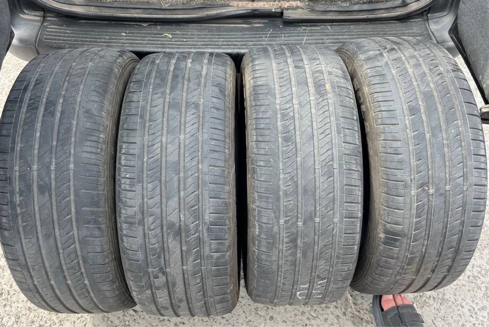 Шини STARFIRE 235/55 R17 літо б/в