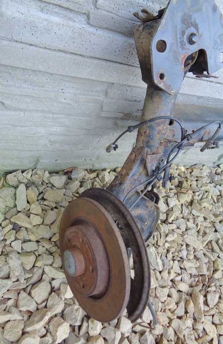 Kangoo II 2 belka oś zawieszenia tył
