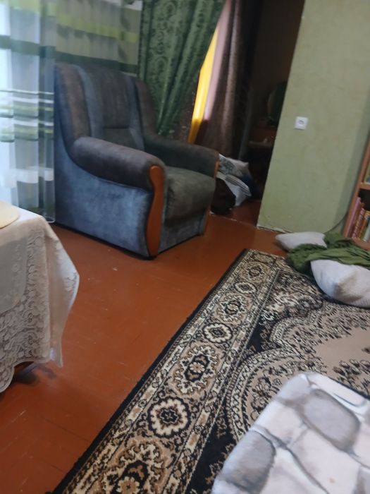 Продам диван крісла пуфи