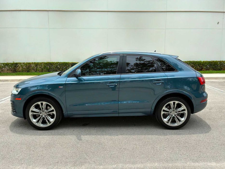 Audi Q3 Premium      2018