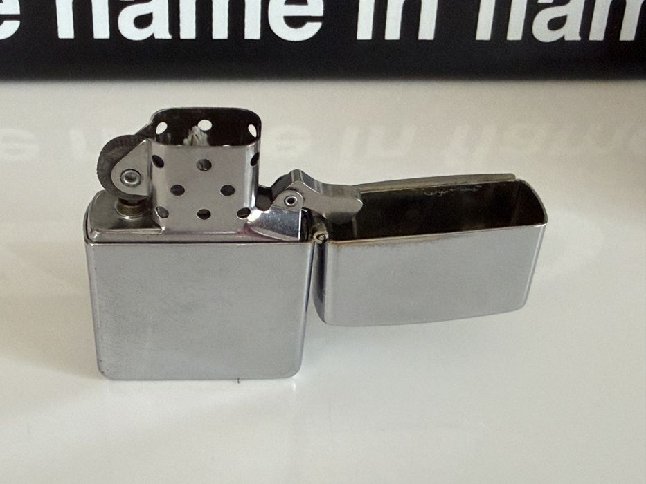 Zapalniczka Zippo Black Ovals czarne elipsy