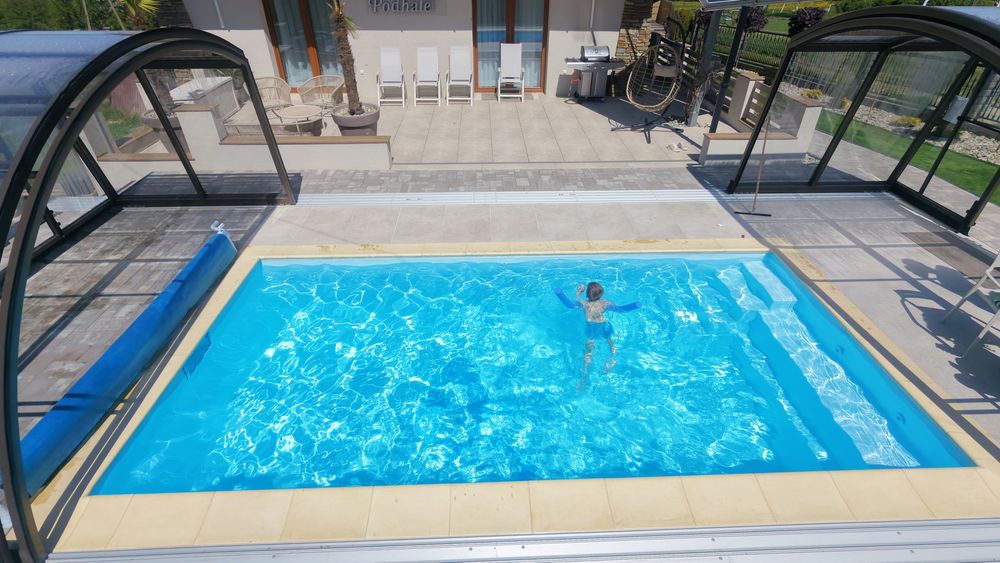 Jacuzzi, sauna, balia – luksusowy domek/apartament w górach, basennoclegi
