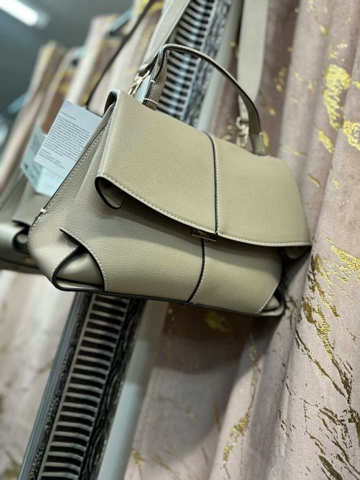 Torebka Polene beżowa skórzana z workiem przeciwkurzowym