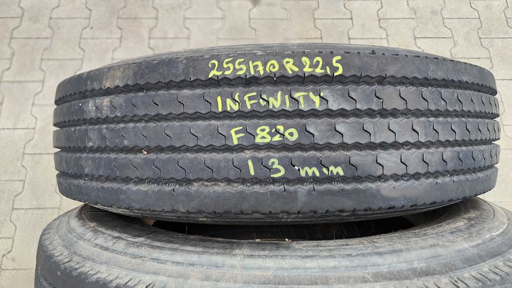 Opony 255/70R22,5 INFINITY F820 13mm x2