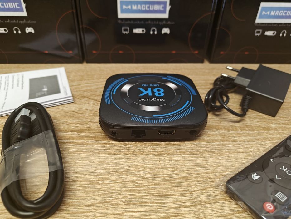 Box Android TV + 4 GB RAM + 64 GB ROM + 8k + WiFi 6 (NOVOS em caixa)