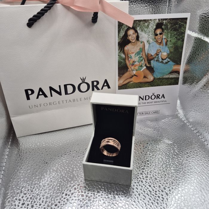 Anel Pandora Entrelaçado rosa