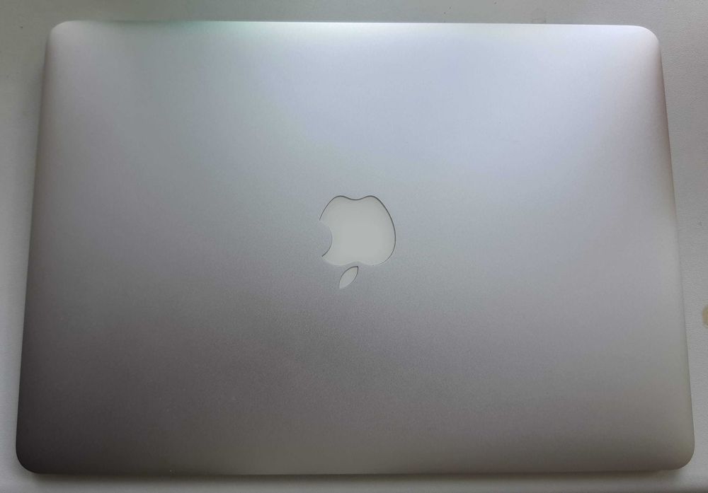 Apple MacBook Air 13" 2017 i5 /8Gb /1Tb +встановлена Win10Pro (ліценз)