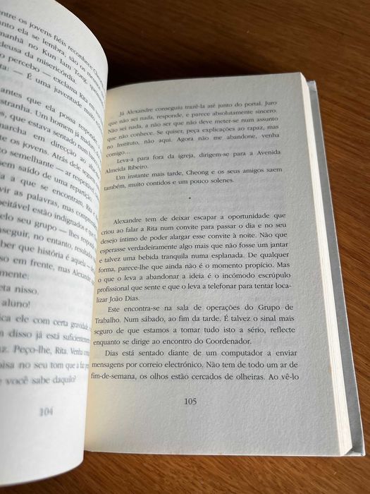 O DRAGÃO DE FUMO     João Aguiar    portes incluídos