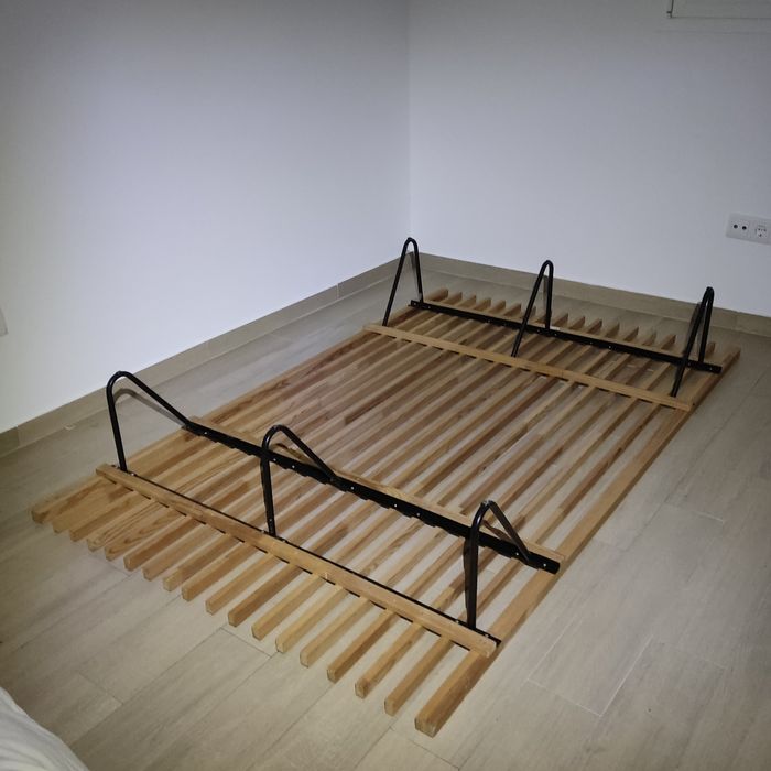 Cama em madeira BODÖ - IKEA