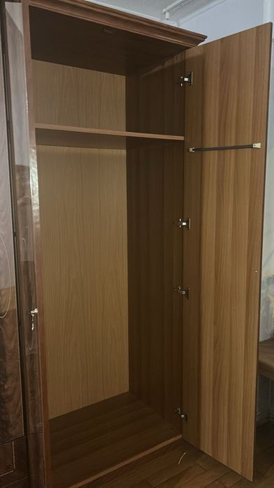 Продаю шафу, чотири секції
