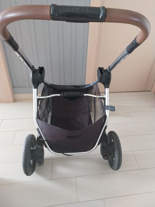 Carrinho reversível Maxi Cosi 2 Adorra Luxe