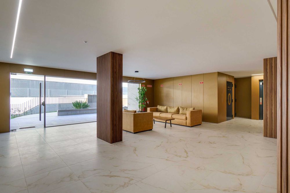 Apartamento T2 Semi-Novo para Arrendamento – Gaia Centro - El Corte Inglés