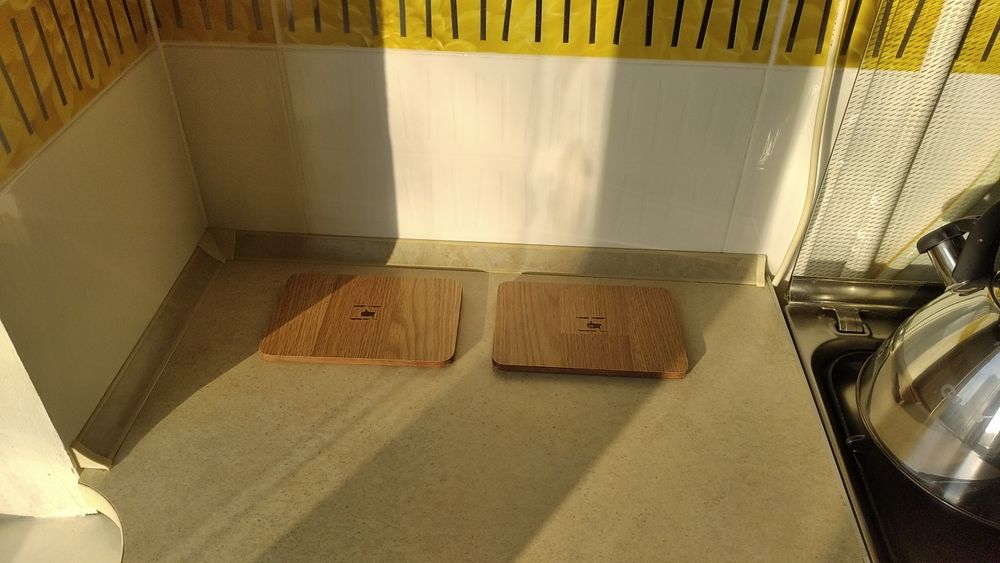 Підставки під гарячу каструлю.  Чайник.