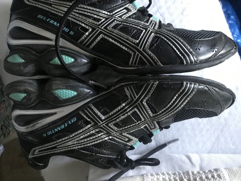 Кроссовки 24 см по стельке